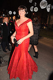 Ministerin Ilse Aigner kam in einem Kleid von Escada @ Deutscher Filmball 2014 (©Foto:Nathalie Tandler)
